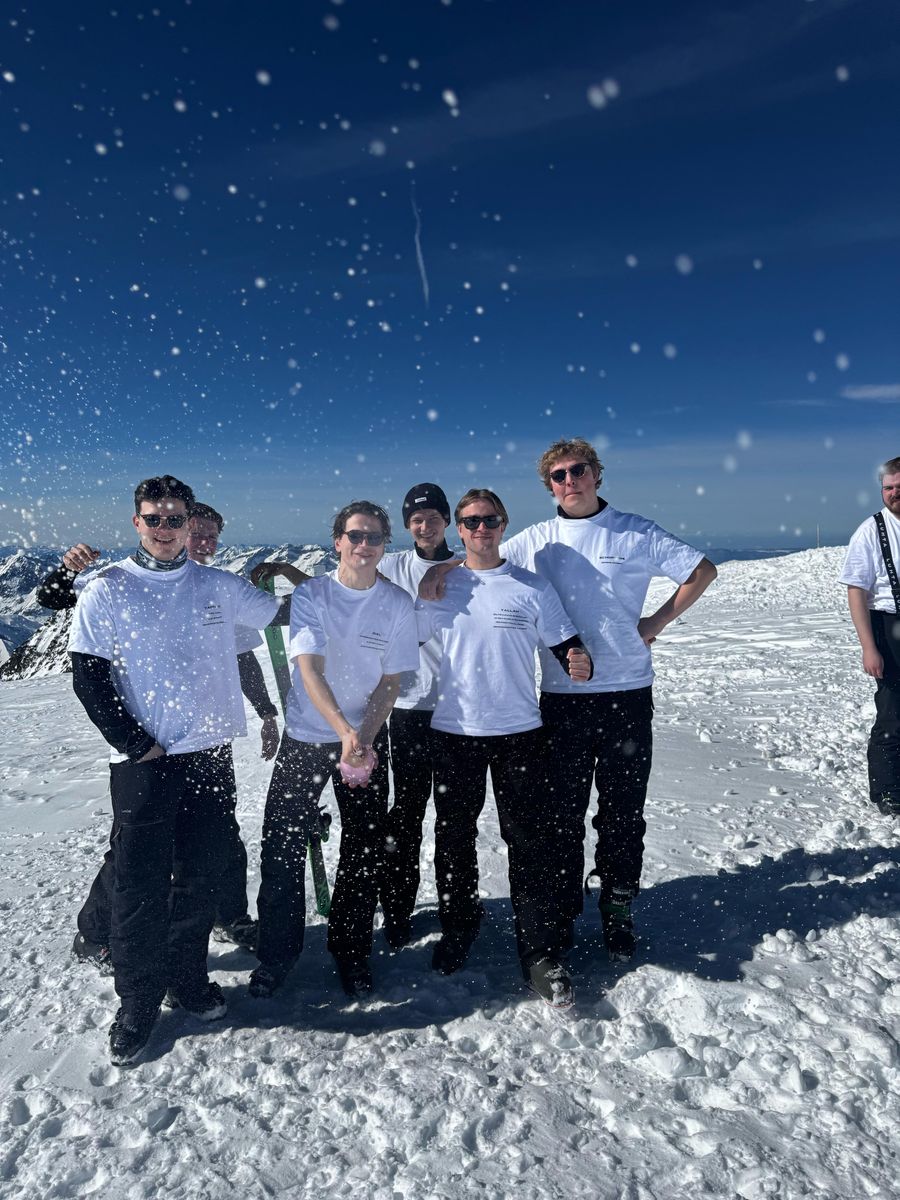 Leden in de sneeuw